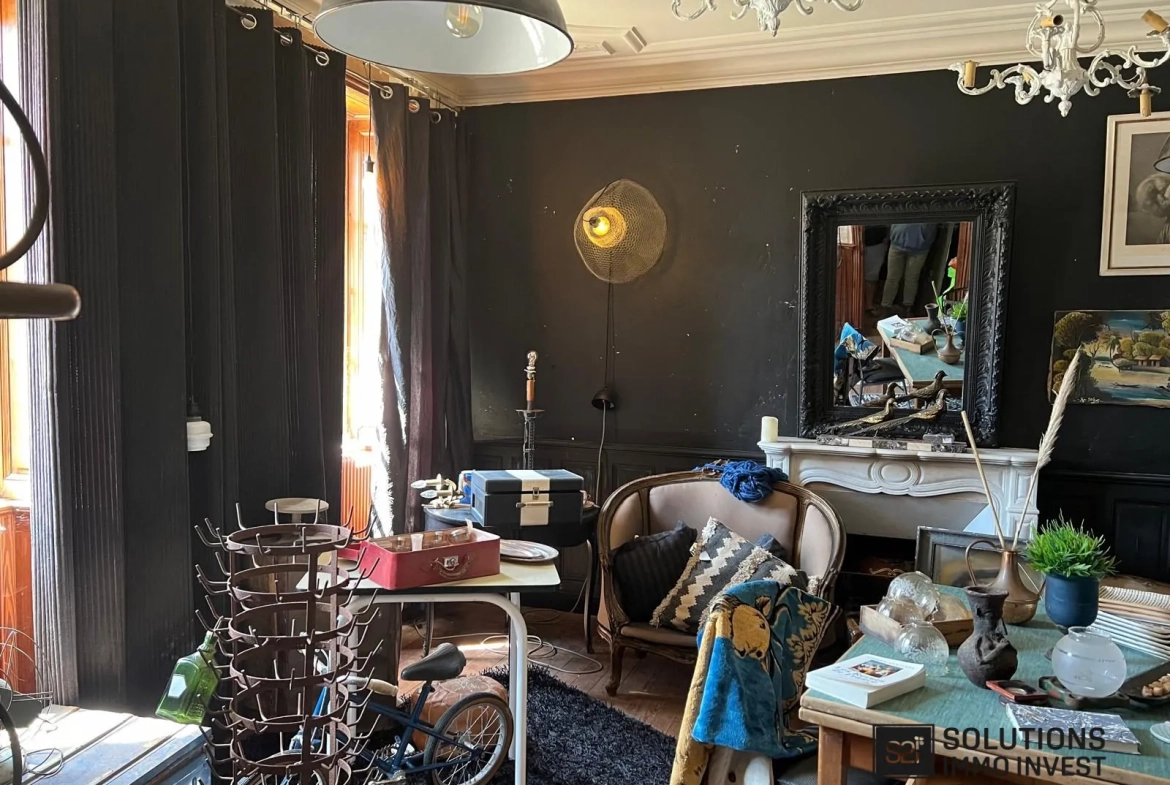 Maison de ville à rénover avec grand potentiel à Ploudalmézeau 
