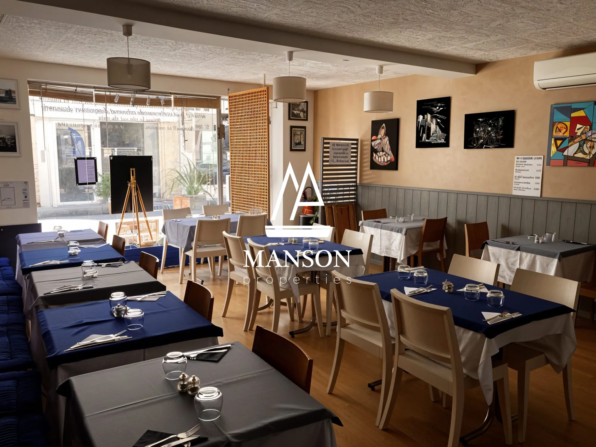 Local commercial de 162 m² avec terrasse en centre-ville de Créon 