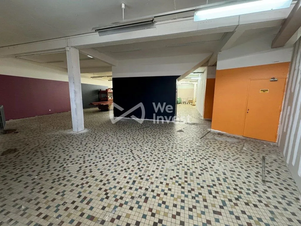 Grande surface commerciale à vendre à Fourmies - 700 m² avec parking 