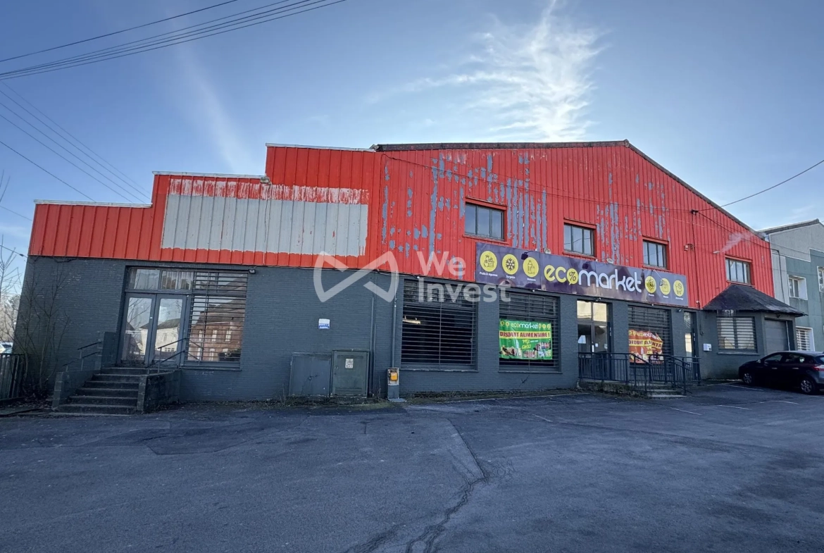 Grande surface commerciale à vendre à Fourmies - 700 m² avec parking 