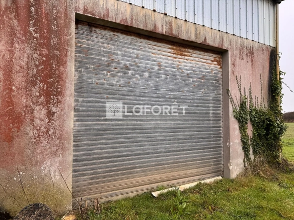 Local de stockage à Treffiagat de 300 m² à vendre