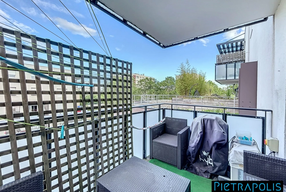 Appartements à vendre à Saint-Fons - 3 pièces, 56 m², proche commodités 