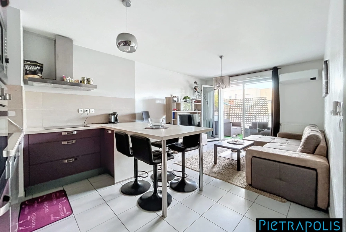 Appartements à vendre à Saint-Fons - 3 pièces, 56 m², proche commodités 