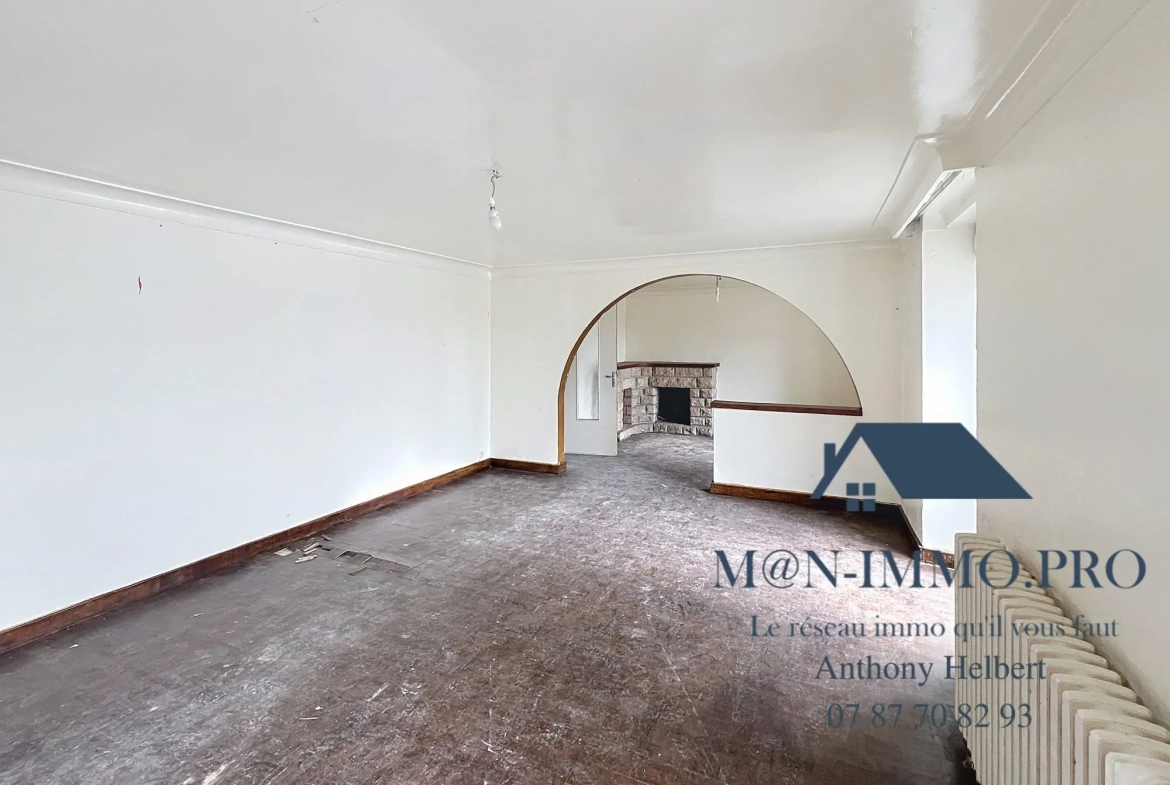 Maison en pierre à Plessala - 146 m² à rénover avec atelier et potentiel d'aménagement 