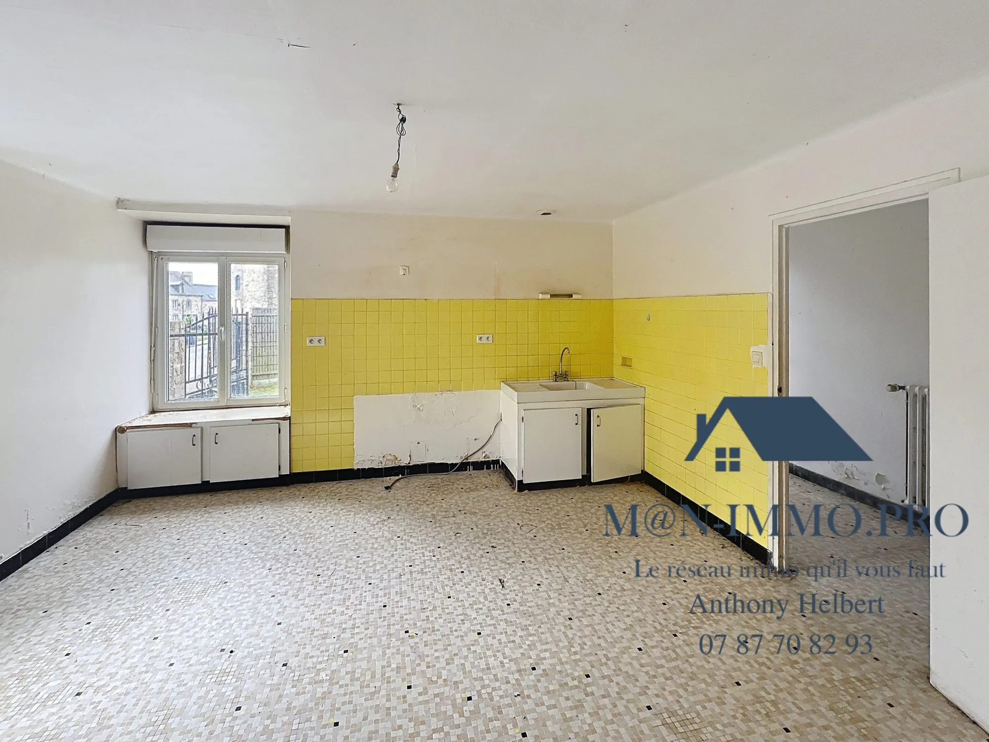 Maison en pierre à Plessala - 146 m² à rénover avec atelier et potentiel d'aménagement 