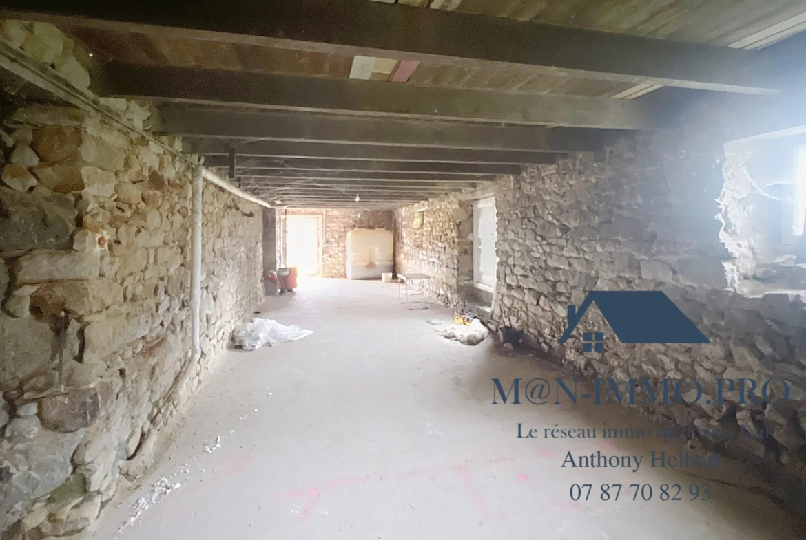 Maison en pierre à Plessala - 146 m² à rénover avec atelier et potentiel d'aménagement 