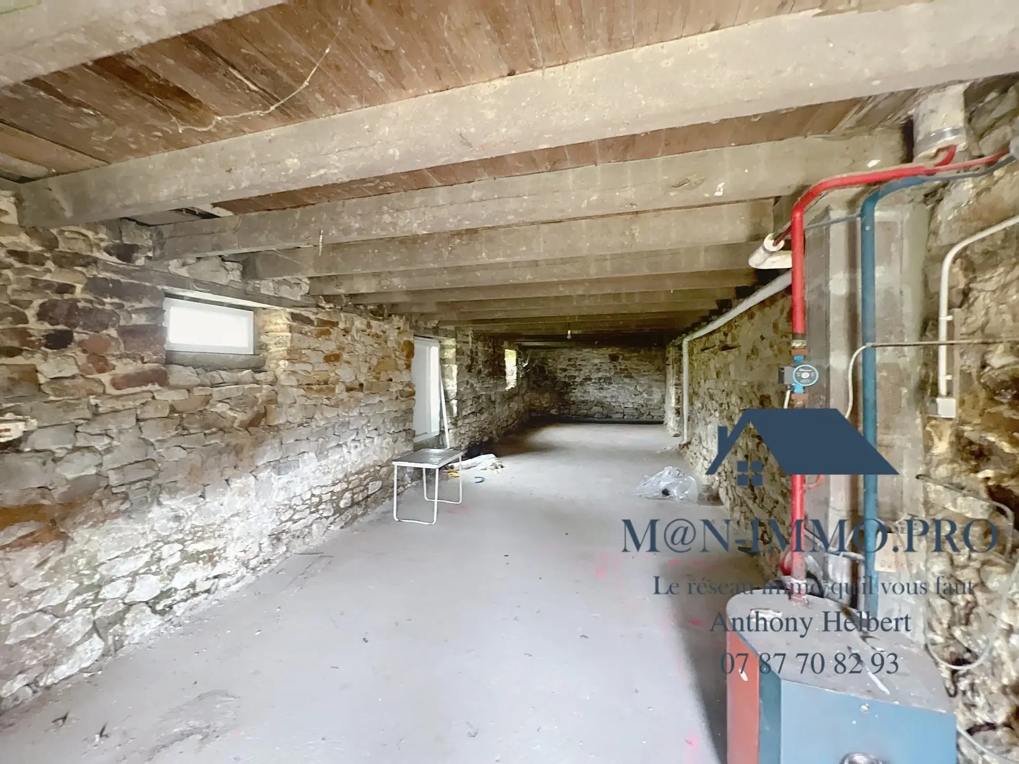 Maison en pierre à Plessala - 146 m² à rénover avec atelier et potentiel d'aménagement 