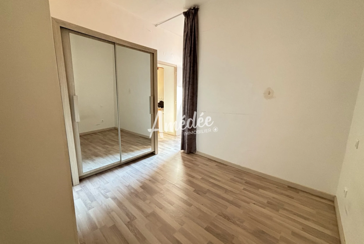 Appartement 2 pièces à vendre au centre-ville d'Albi avec charme et confort 