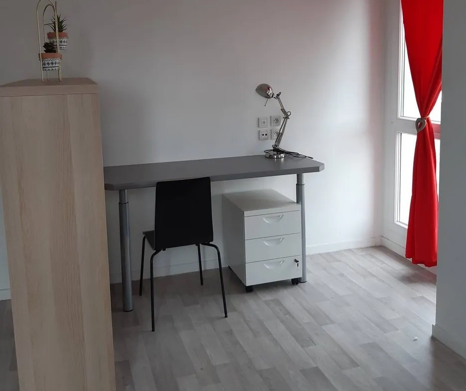 Investissez dans un appartement T1 à Anzin avec forte rentabilité 