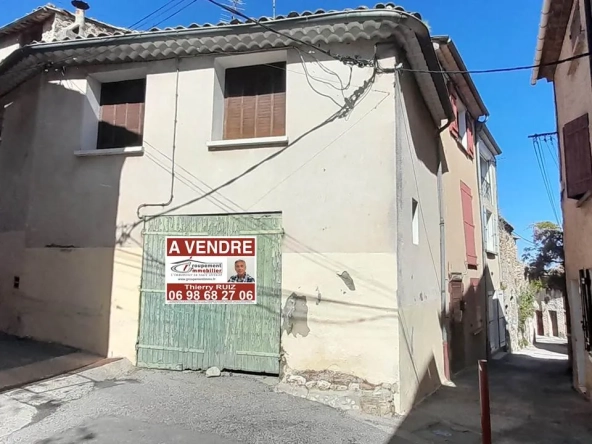Maison de village avec garage à Pierrevert - 40 m² à rafraîchir