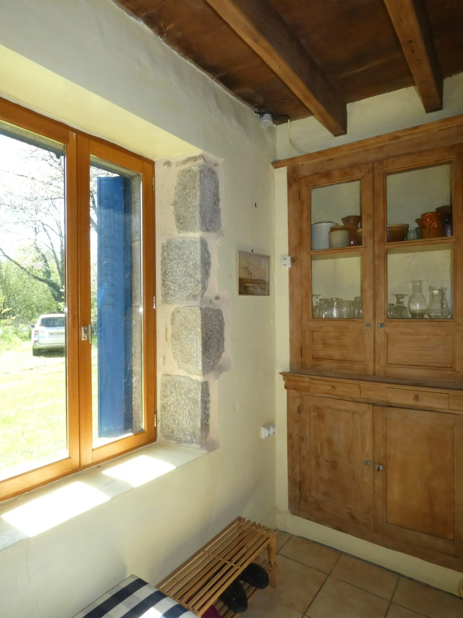 Maison en pierre à Jarnages de 123m² avec jardin et grange attenante 