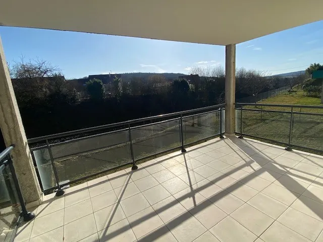 Appartement T3/4 avec terrasse sud à Essert près de Belfort 
