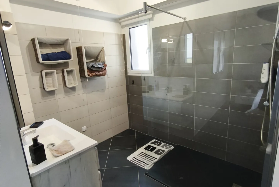 Appartement T2 récent avec vue mer à Ville-Di-Pietrabugno 