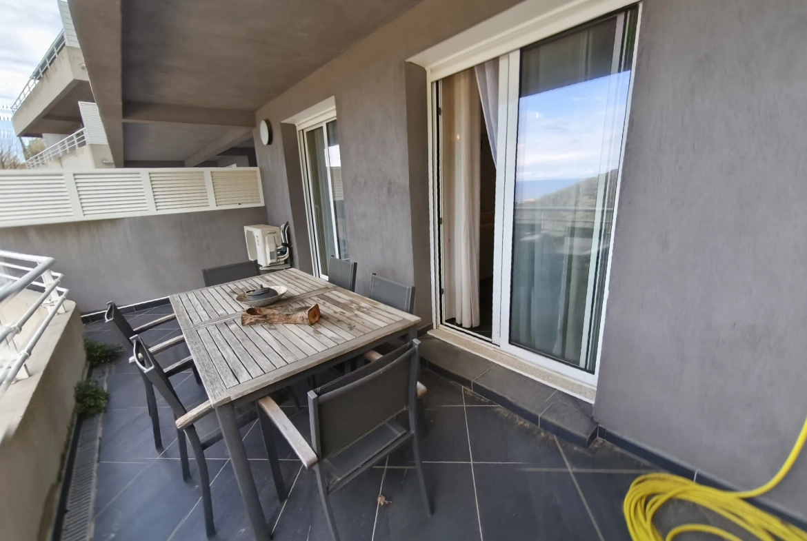 Appartement T2 récent avec vue mer à Ville-Di-Pietrabugno 