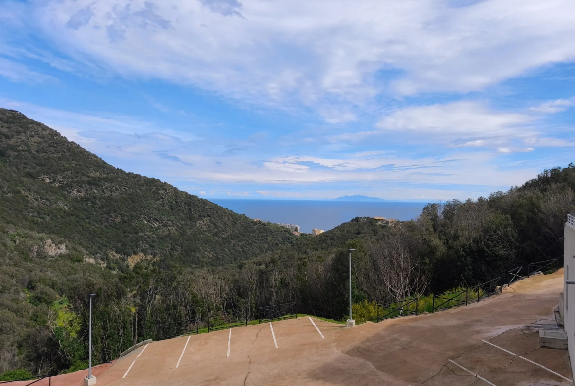 Appartement T2 récent avec vue mer à Ville-Di-Pietrabugno 