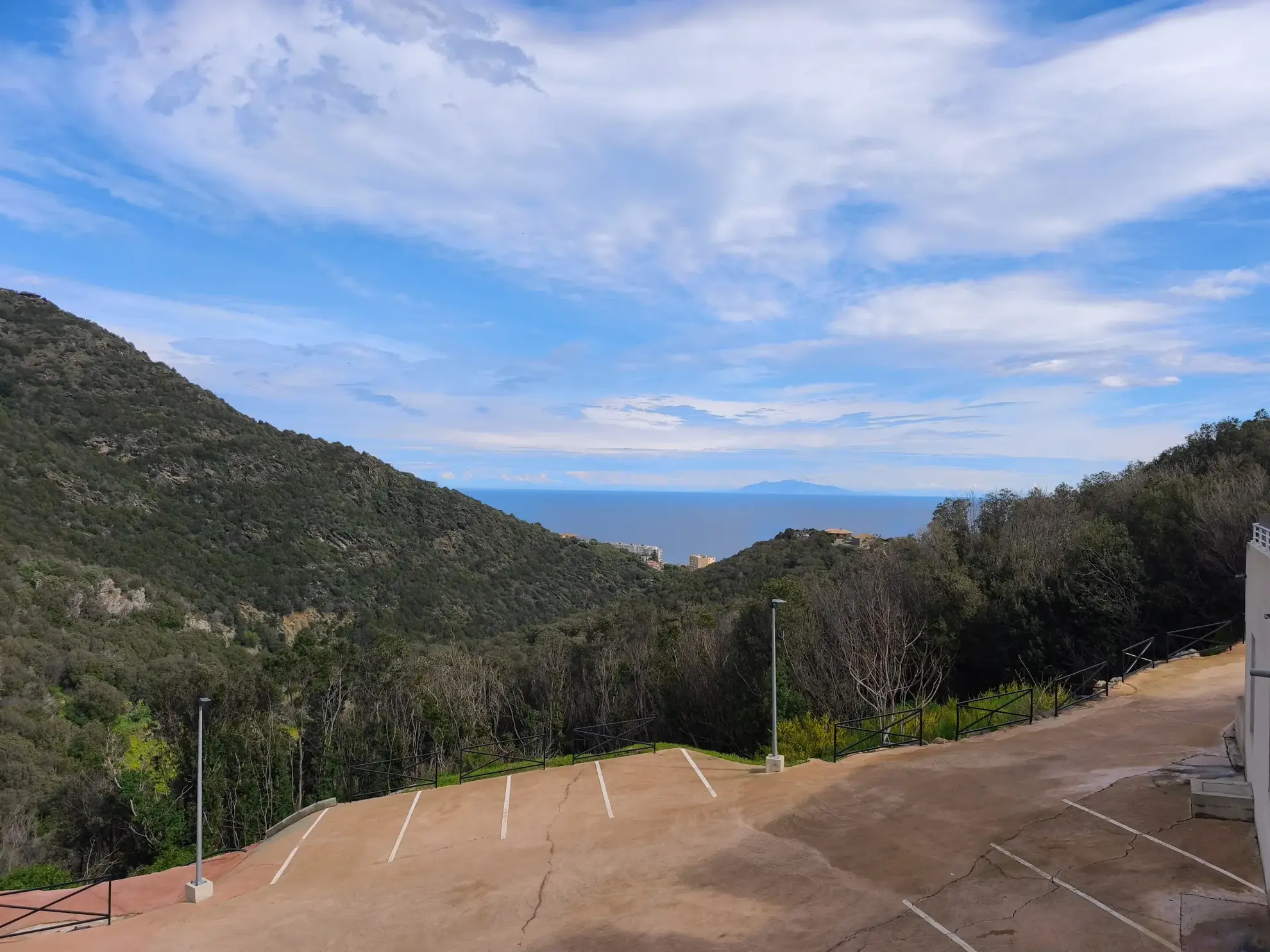 Appartement T2 récent avec vue mer à Ville-Di-Pietrabugno 