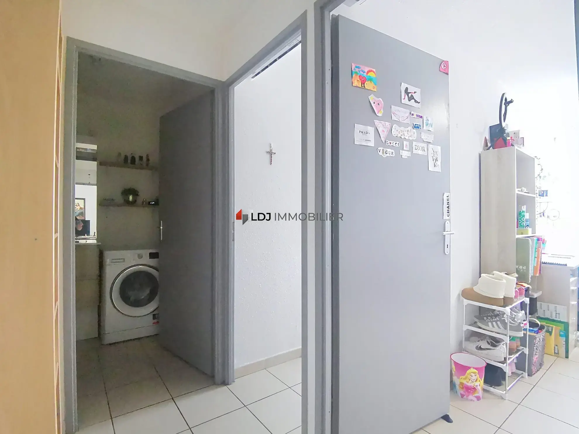 Appartement T3 à vendre à Saint-Estève avec terrasse et piscine 
