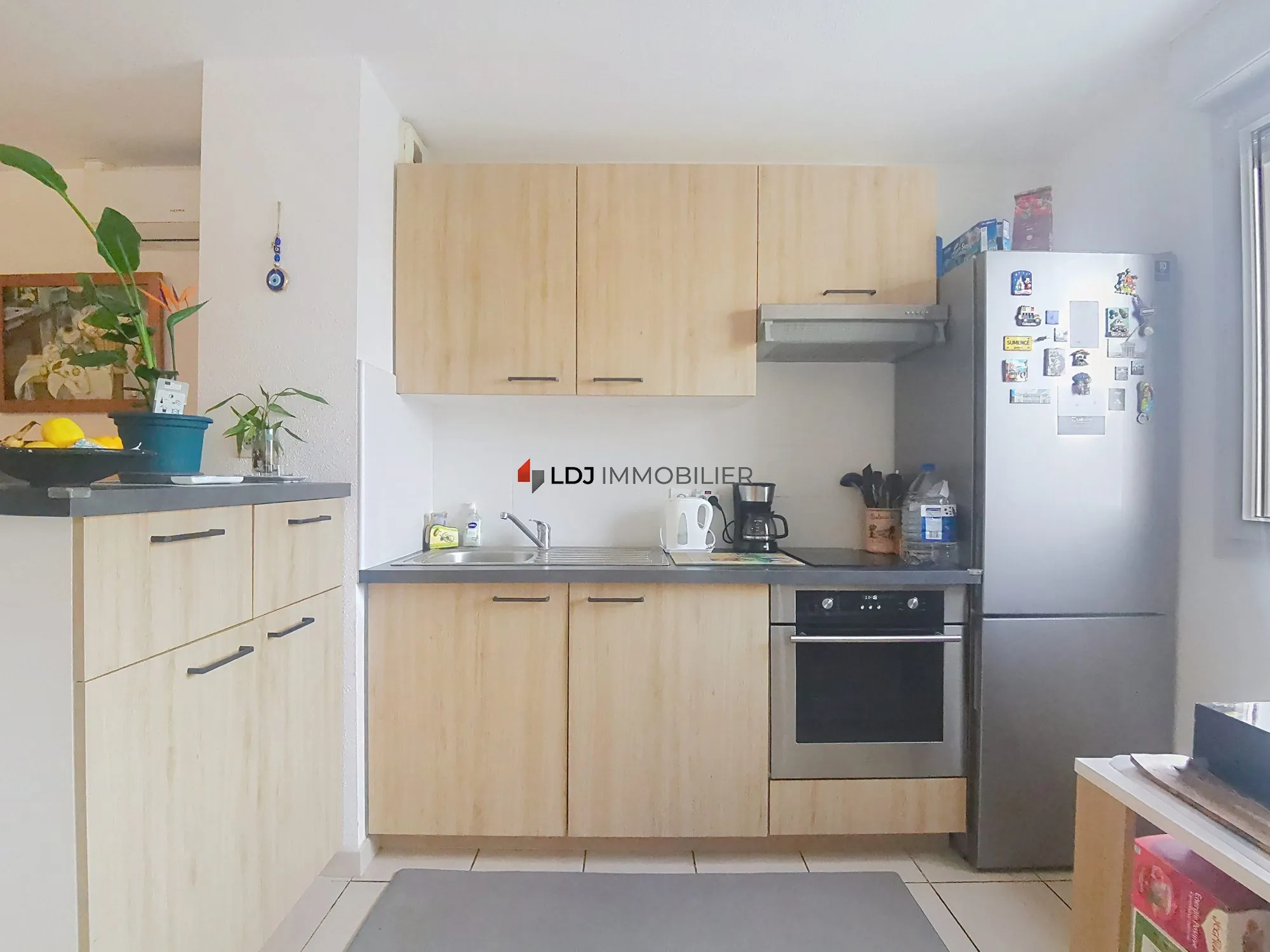 Appartement T3 à vendre à Saint-Estève avec terrasse et piscine 