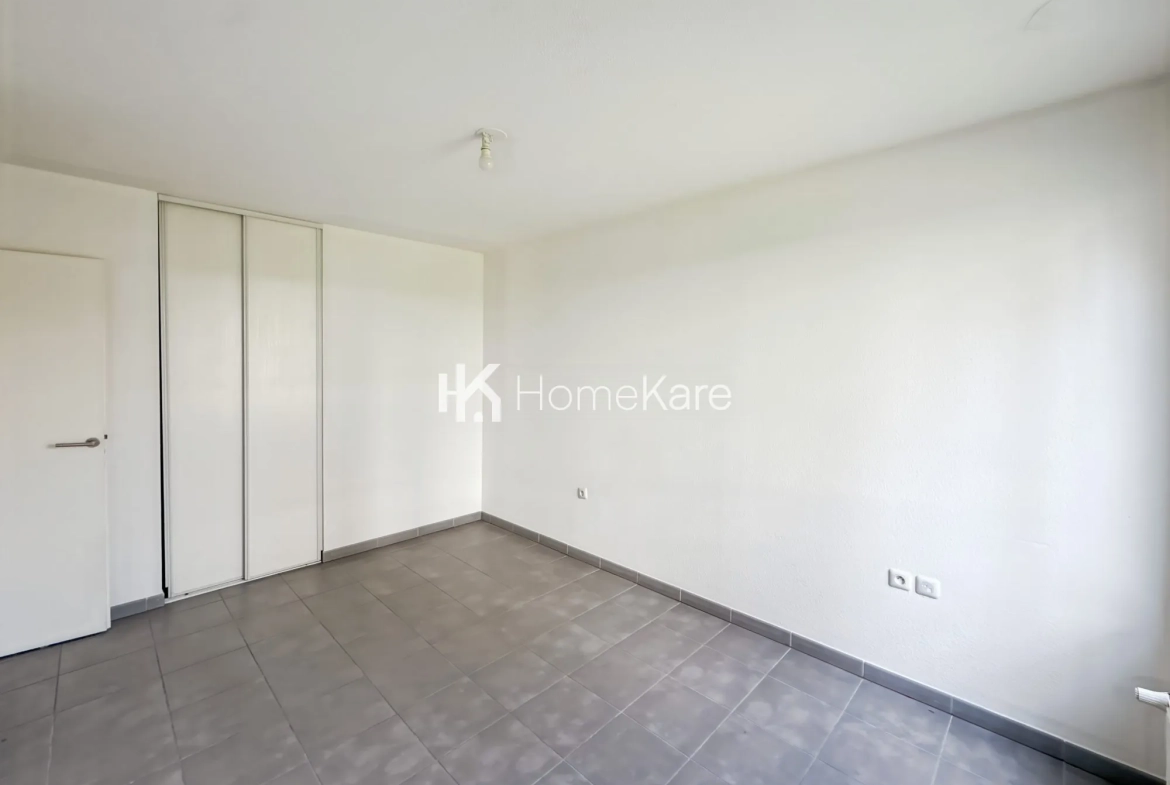 Bel appartement T3 à Toulouse avec terrasse et parking en rez-de-chaussée 