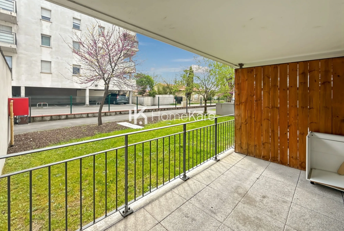 Bel appartement T3 à Toulouse avec terrasse et parking en rez-de-chaussée 