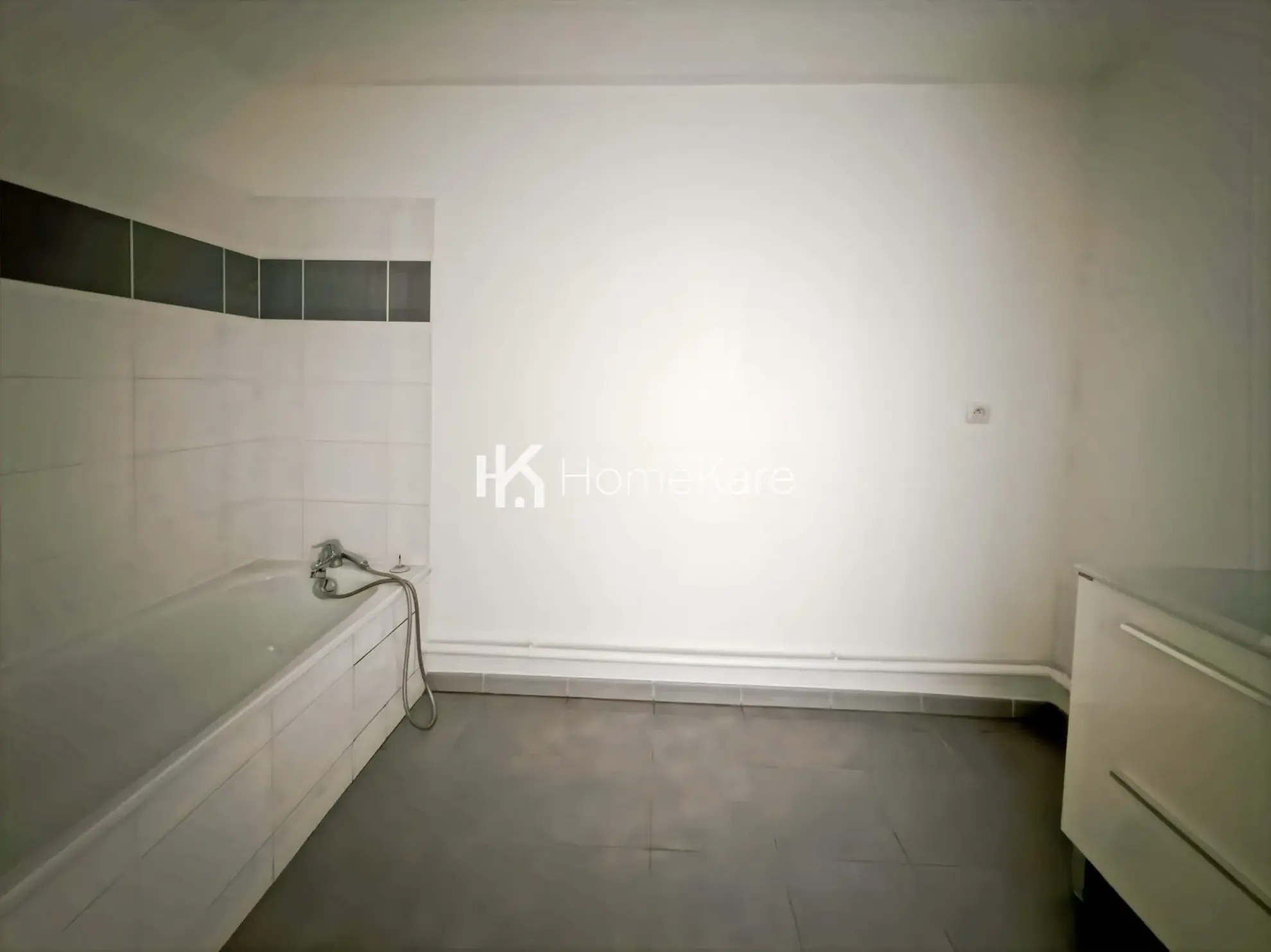Bel appartement T3 à Toulouse avec terrasse et parking en rez-de-chaussée 