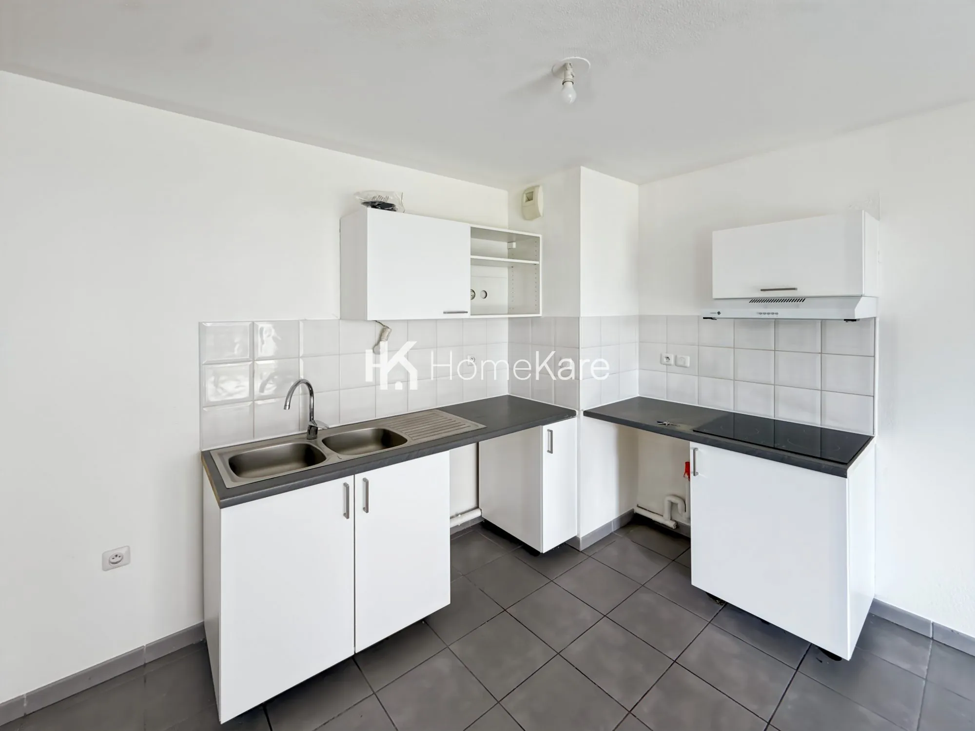 Bel appartement T3 à Toulouse avec terrasse et parking en rez-de-chaussée 