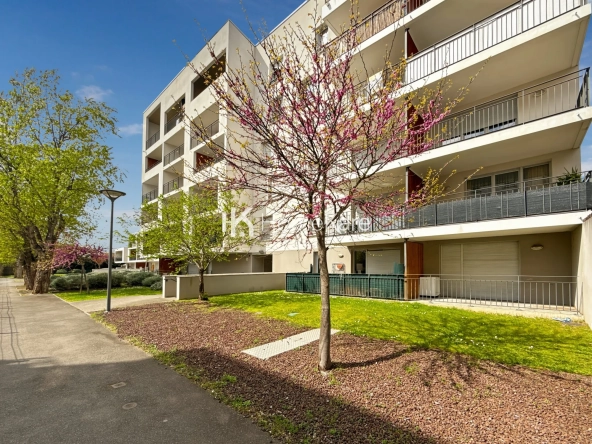 Bel appartement T3 à Toulouse avec terrasse et parking en rez-de-chaussée