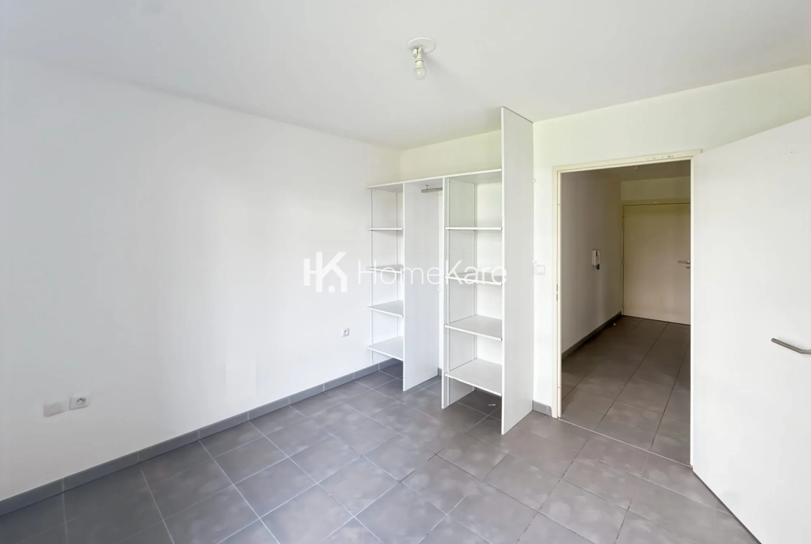 Bel appartement T3 à Toulouse avec terrasse et parking en rez-de-chaussée 