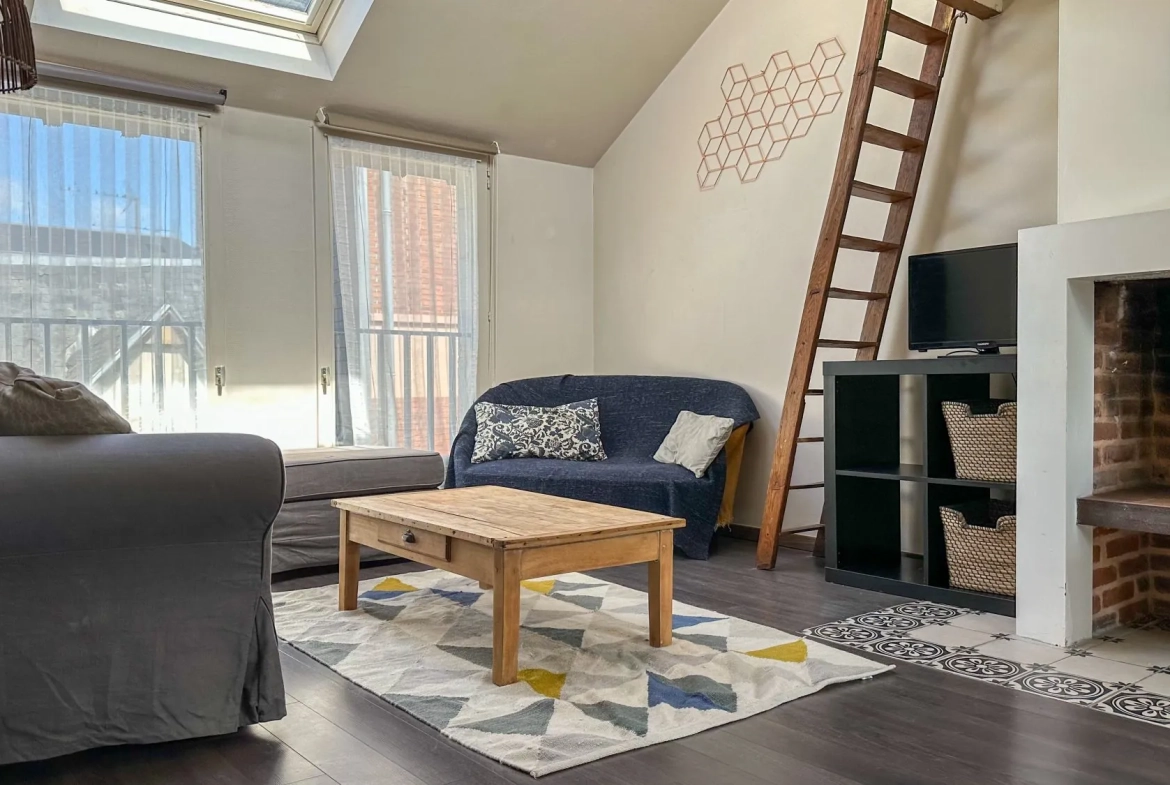 Maison rénovée avec terrasse à Rouen Saint Nicaise, proche commodités 