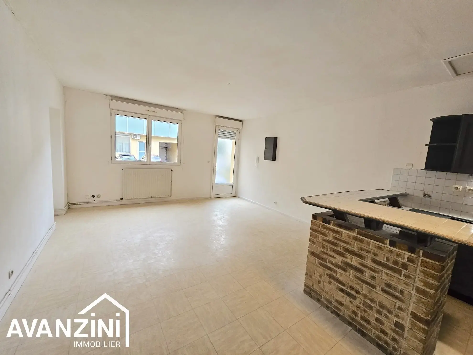 Grand duplex 3/4 pièces en centre-ville de Meaux - Investissement ou profession libérale 