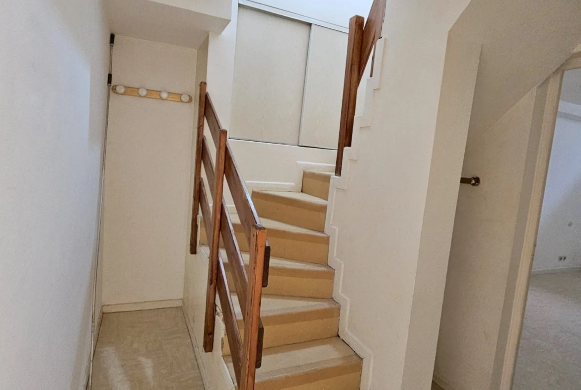 Grand duplex 3/4 pièces en centre-ville de Meaux - Investissement ou profession libérale 