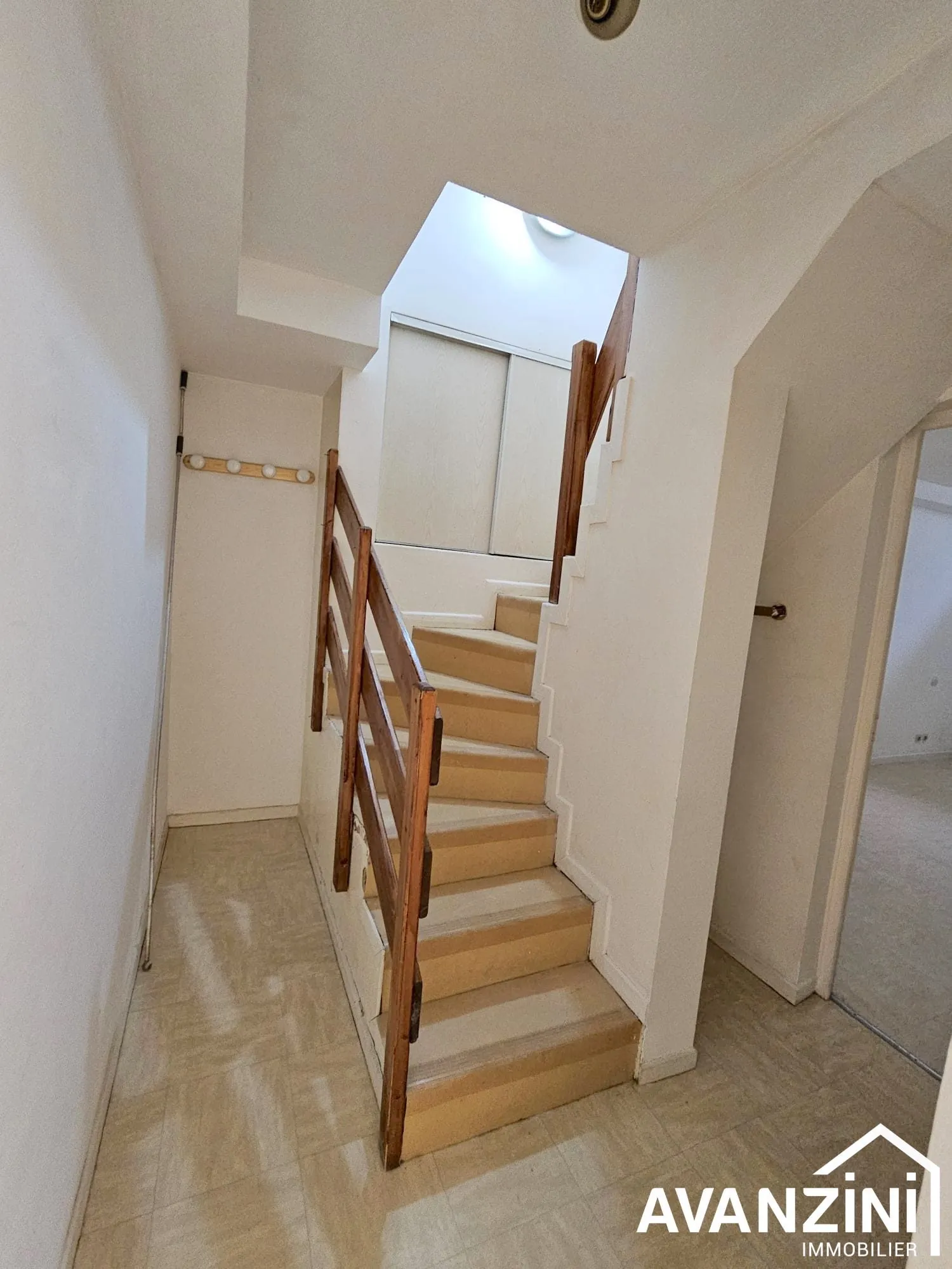 Grand duplex 3/4 pièces en centre-ville de Meaux - Investissement ou profession libérale 