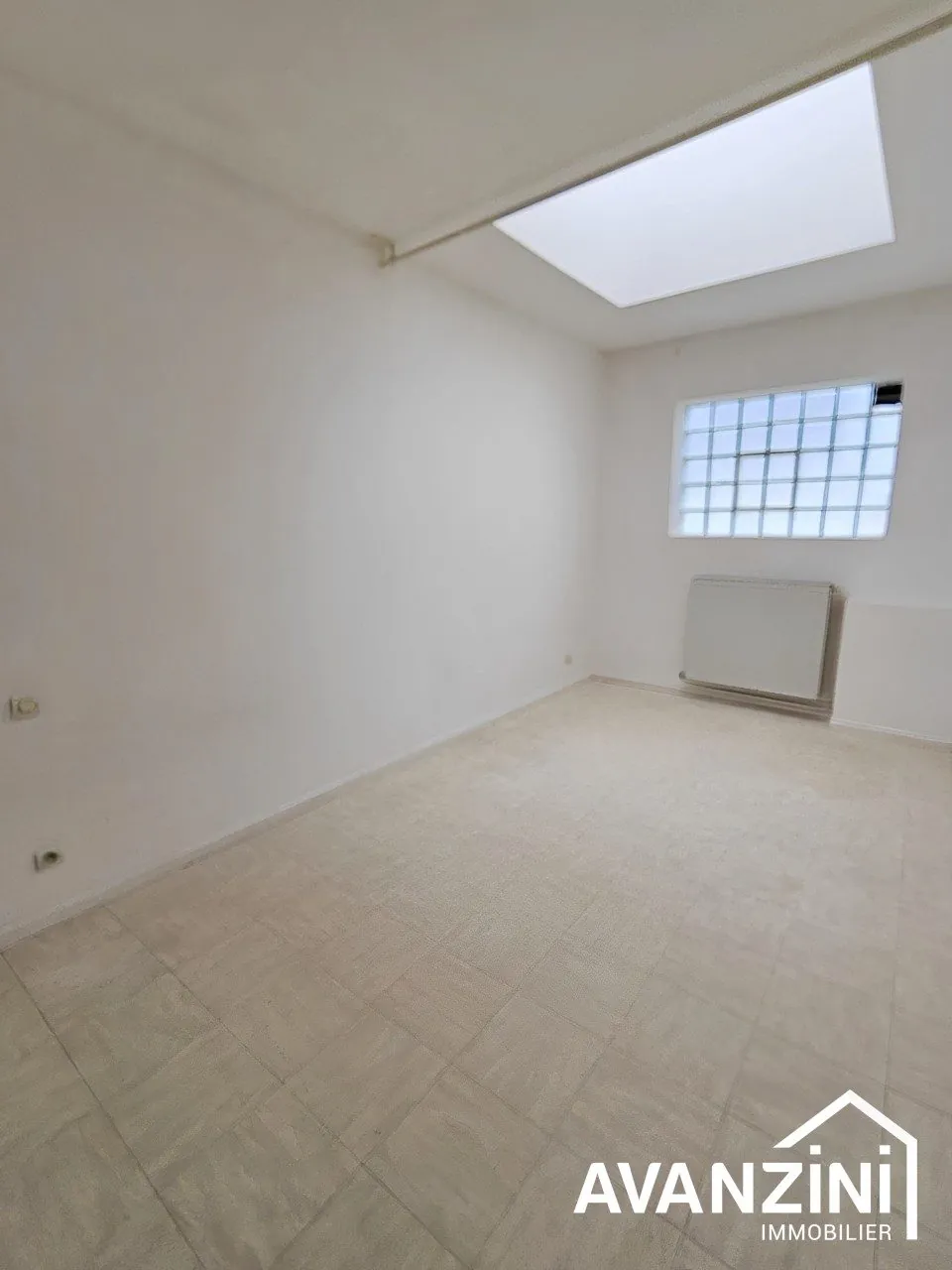 Grand duplex 3/4 pièces en centre-ville de Meaux - Investissement ou profession libérale 