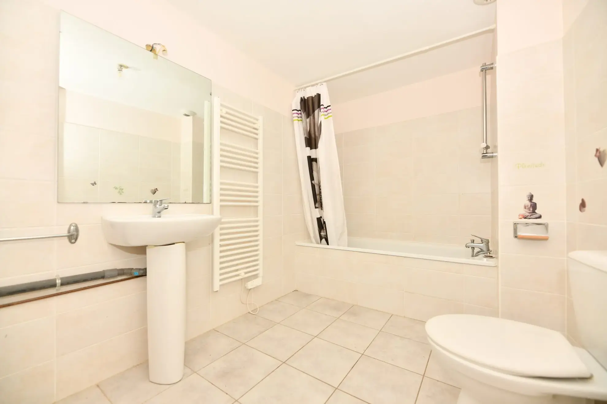 Maison 4 chambres rénovée à Pleaux - 105 m² avec jardin 