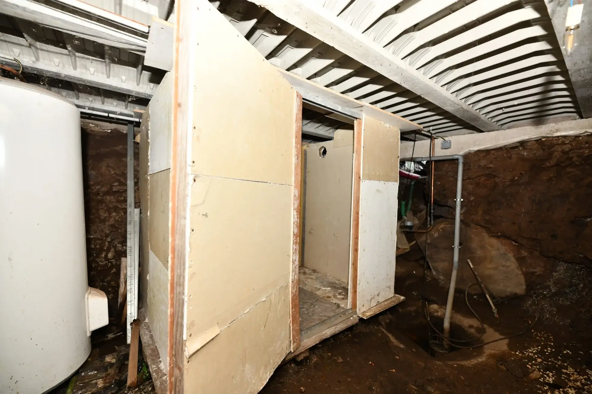 Maison 4 chambres rénovée à Pleaux - 105 m² avec jardin 