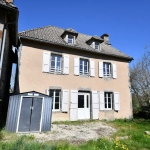 Maison 4 chambres rénovée à Pleaux - 105 m² avec jardin