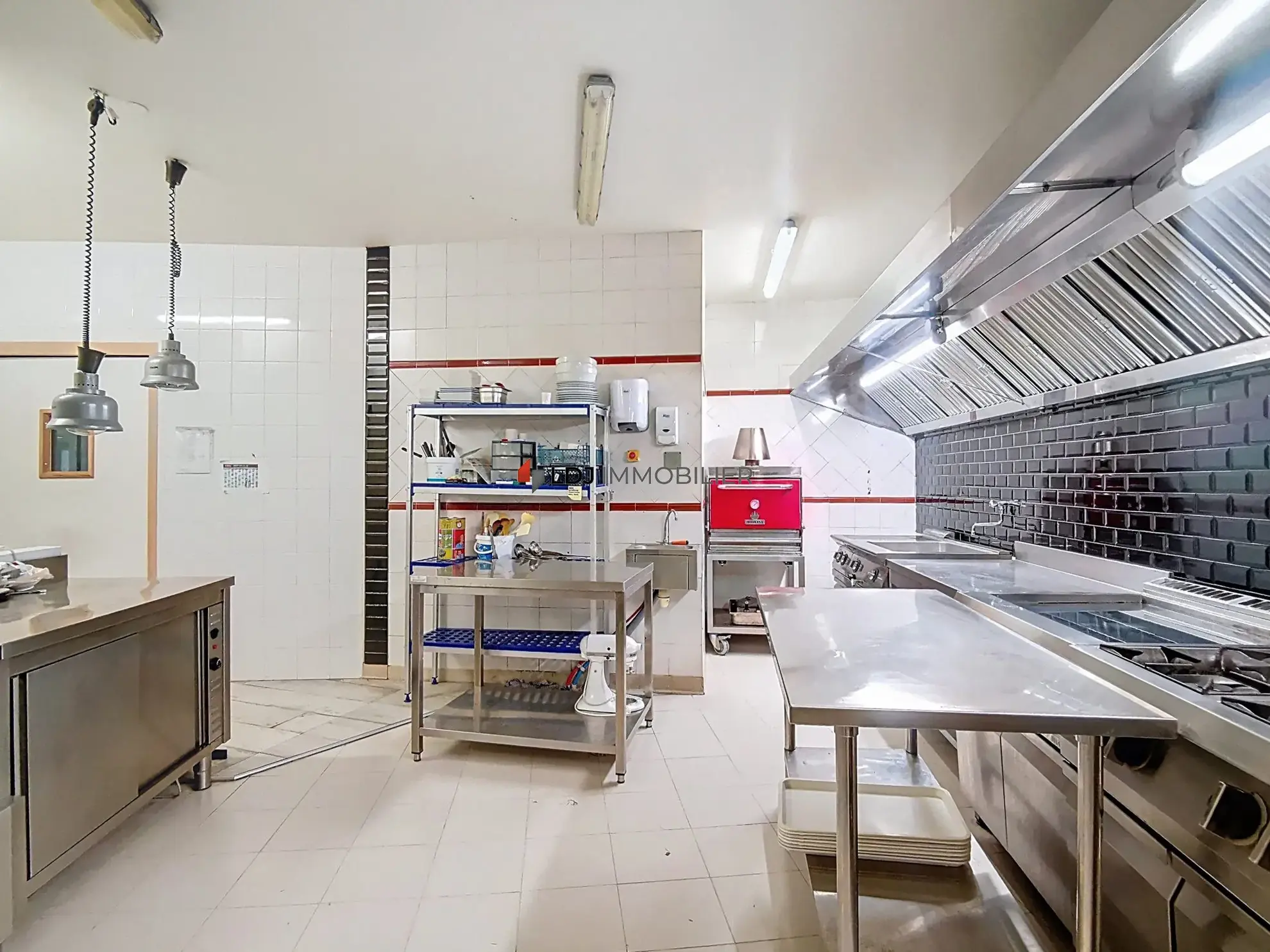 Mur commercial à vendre à Perpignan, emplacement Clémenceau, secteur idéal pour restauration 