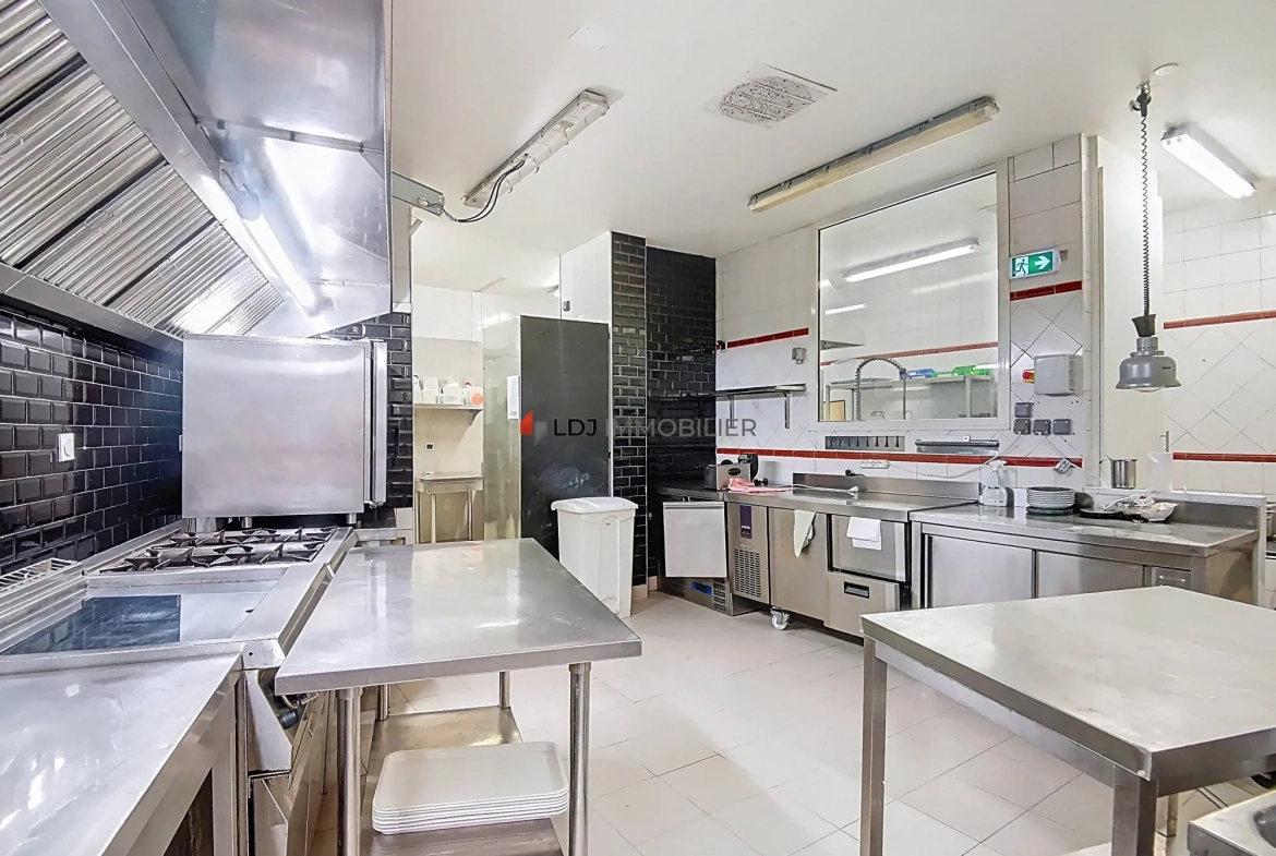 Mur commercial à vendre à Perpignan, emplacement Clémenceau, secteur idéal pour restauration 