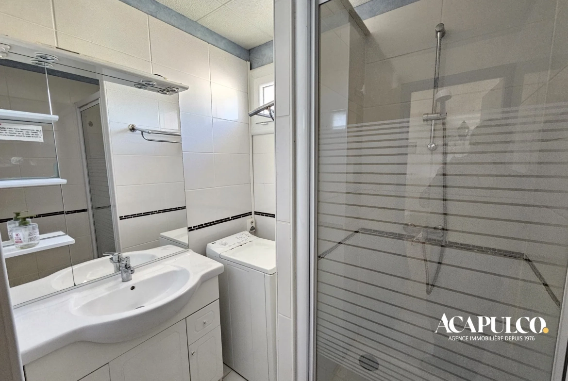Appartement T2 avec Vue Mer, Loggia et Stationnement à Cap d'Agde 