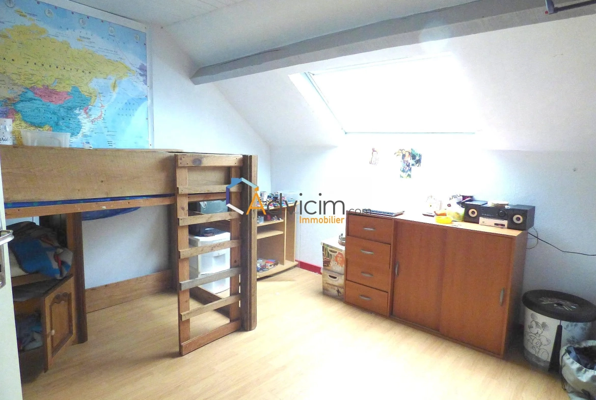 Maison individuelle à Le Temple de 153 m² avec jardin de 775 m² 