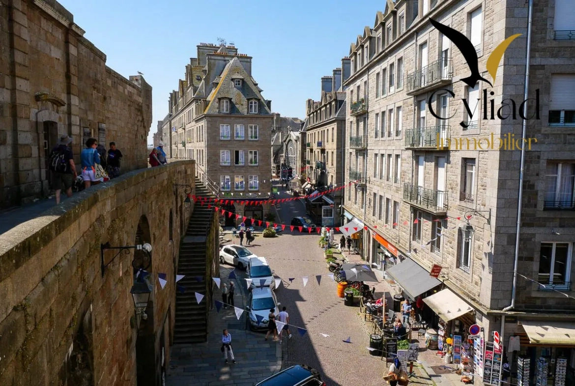 Local commercial à vendre à Saint-Malo Intra-Muros – Opportunité exceptionnelle 