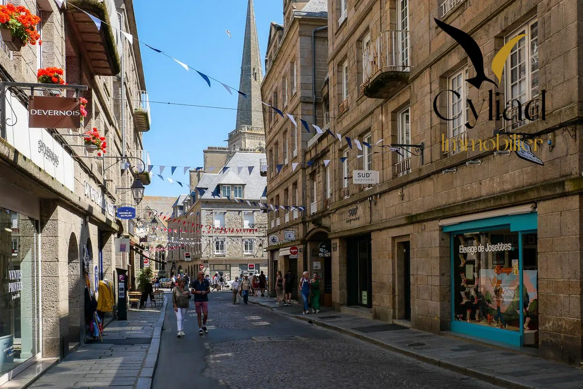 Local commercial à vendre à Saint-Malo Intra-Muros – Opportunité exceptionnelle 