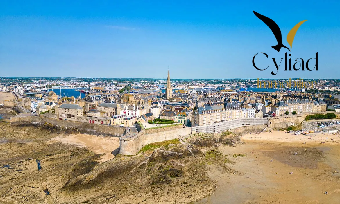Local commercial à vendre à Saint-Malo Intra-Muros – Opportunité exceptionnelle 