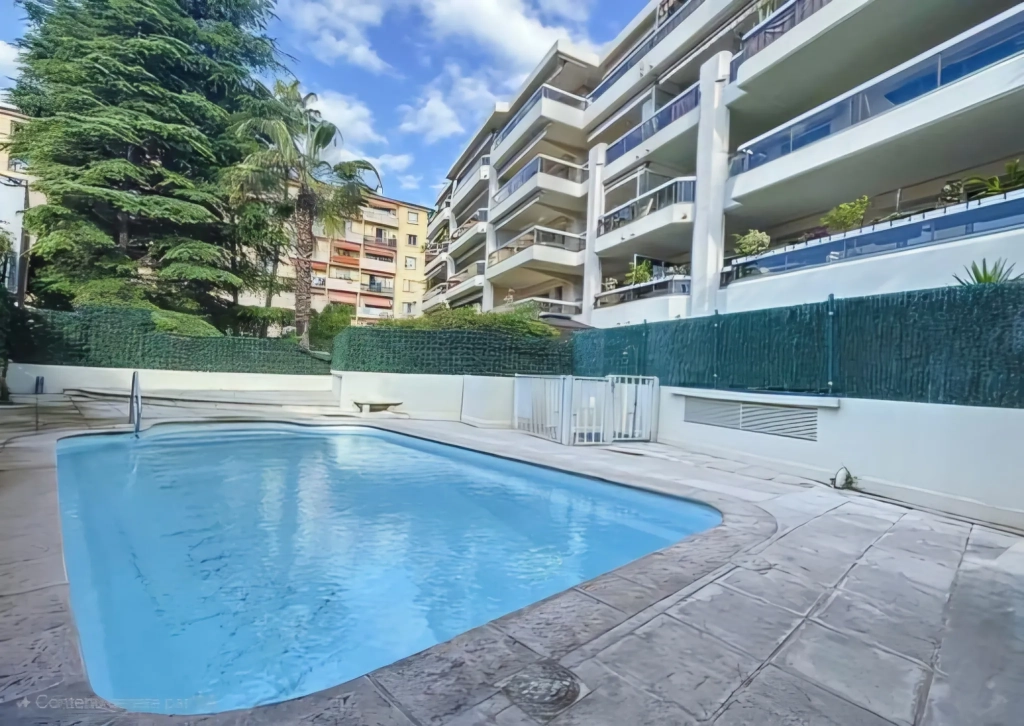 Studio à vendre à Cannes proche des commerces et transports