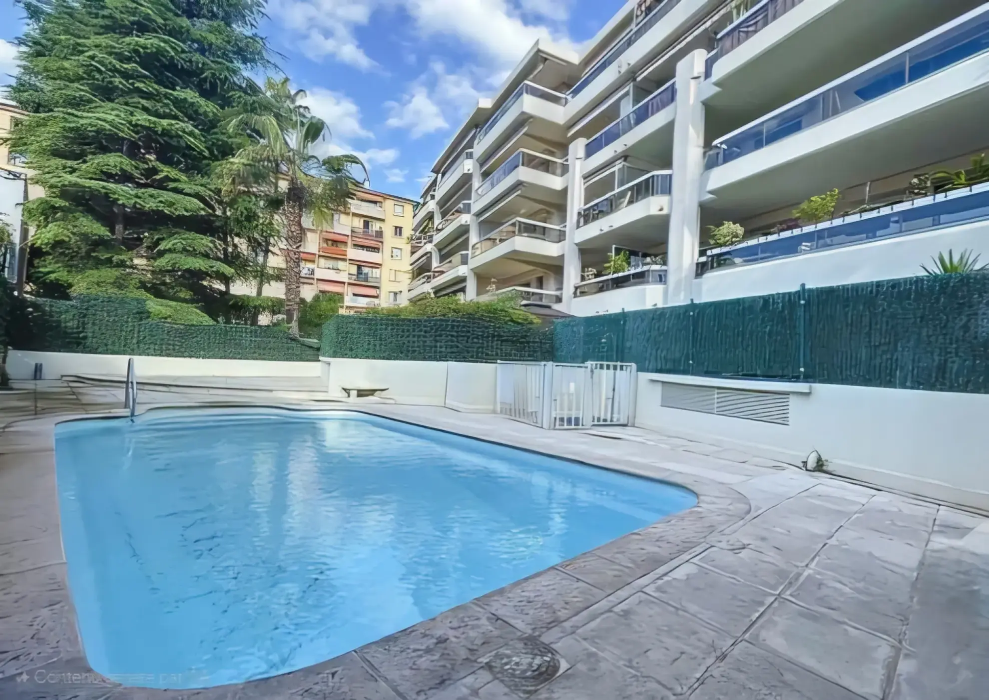 Studio à vendre à Cannes proche des commerces et transports 