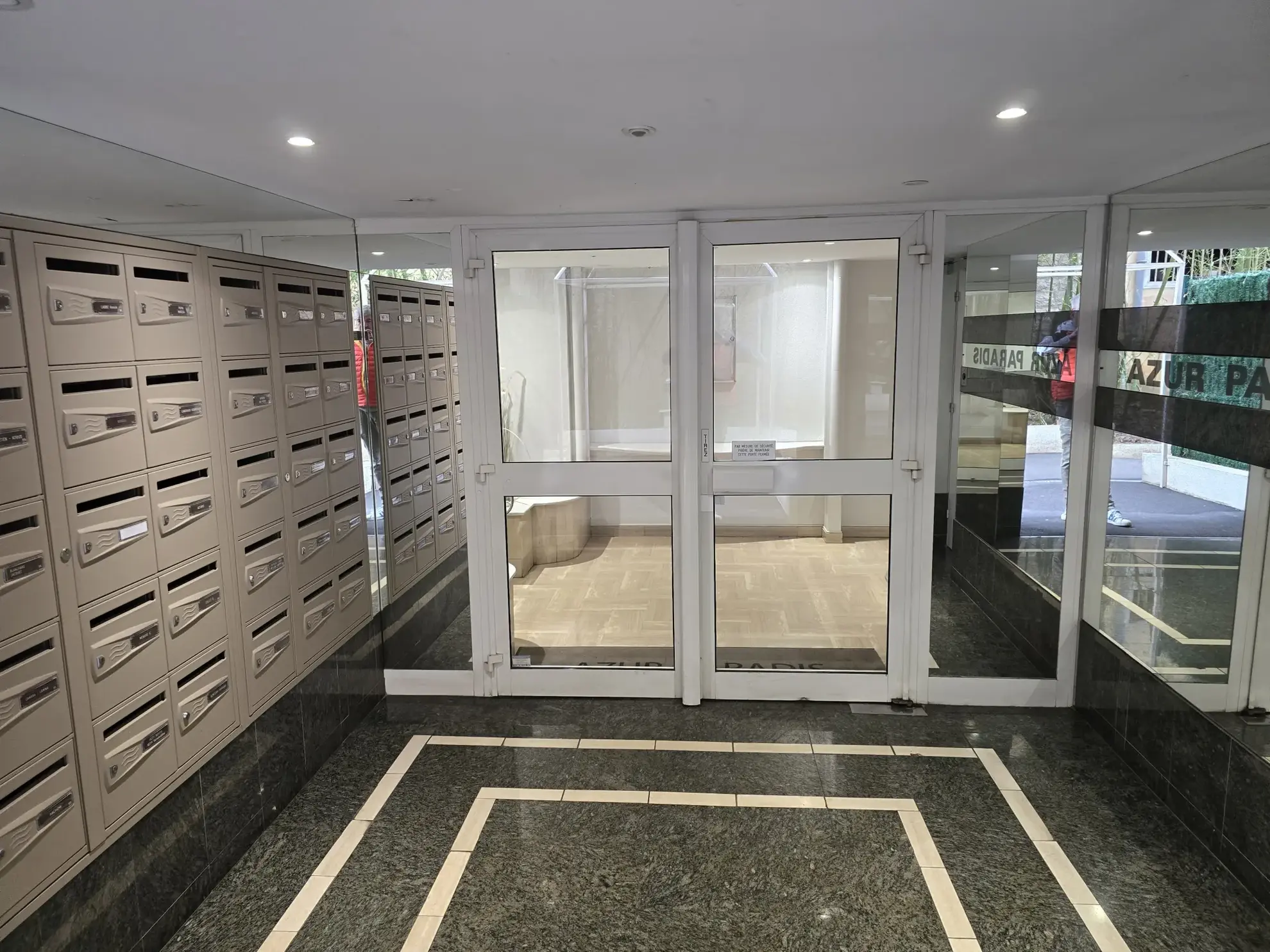 Studio à vendre à Cannes proche des commerces et transports 