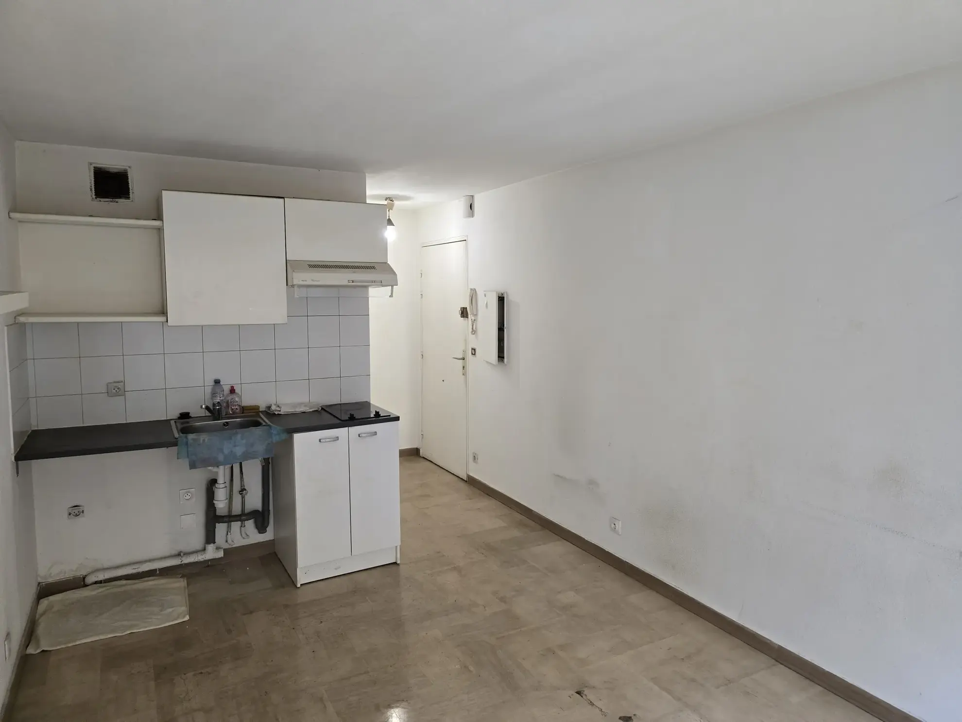 Studio à vendre à Cannes proche des commerces et transports 