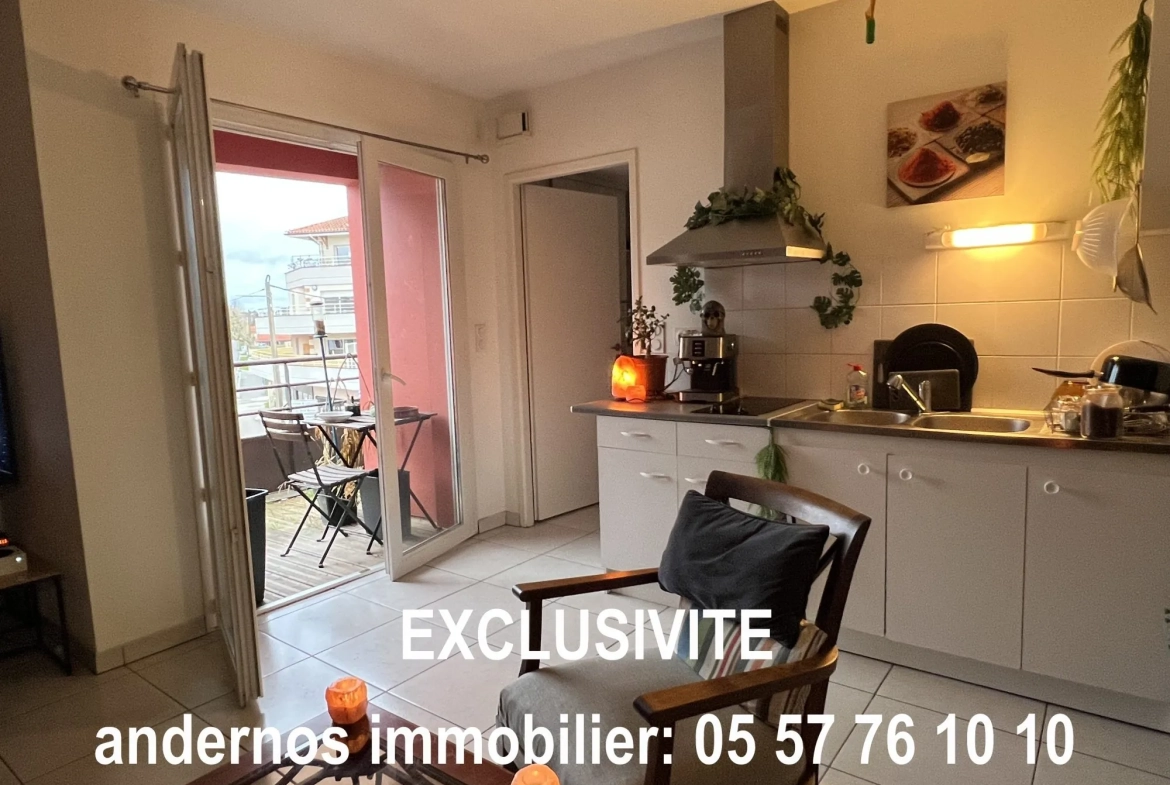 Charmant studio de 33 m² au centre d'Andernos-les-Bains avec balcon, ascenseur et vue dégagée 