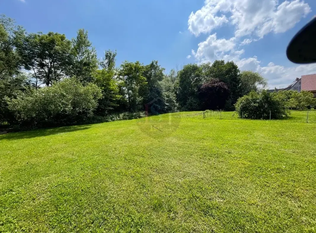 Terrain de 12,46 ares constructible à Offendorf, calme et verdoyant 