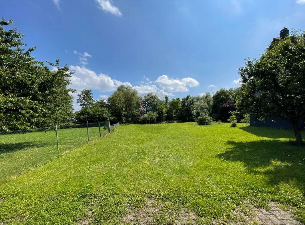 Terrain de 12,46 ares constructible à Offendorf, calme et verdoyant 